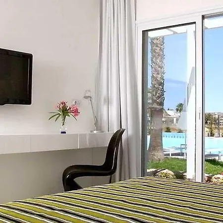 Mon Repos Hotel 4*